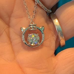 Adorable cat design Moissanite necklace